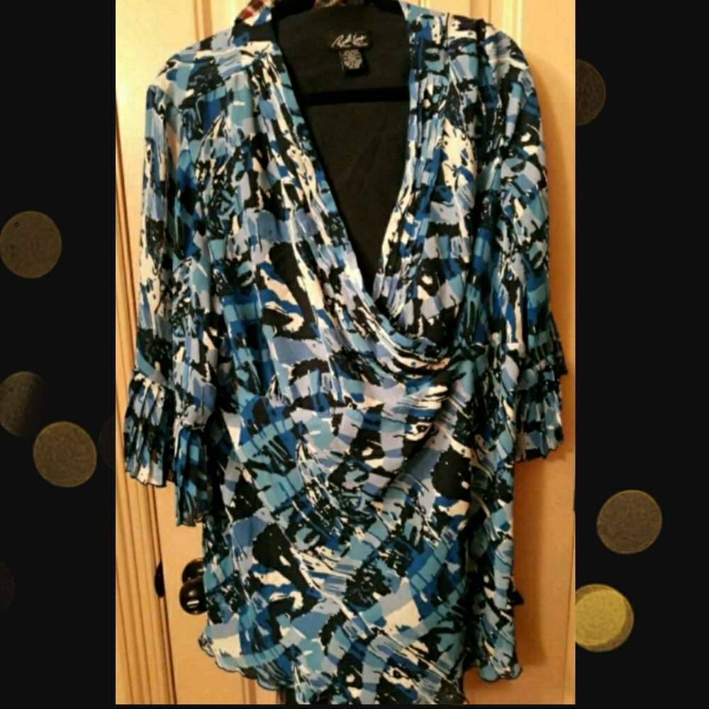 Russel Kemp New York top